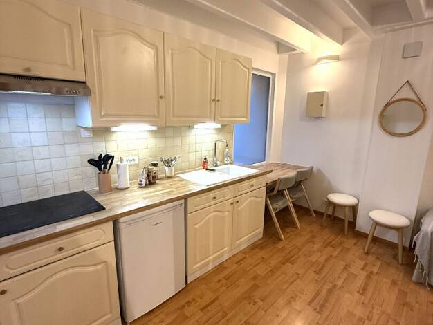 Appartement à louer 895 € 2 pièces 1 chambre 28 m² RDC Crespières 78121