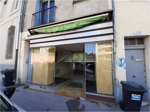 Local commercial à louer 358 € 38,9 m² de surface de vente Centre Ville-Quai Jean Jaurès Alès 30100