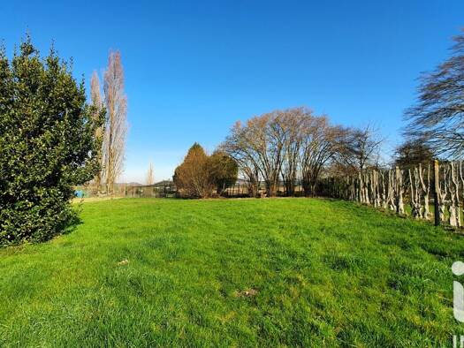 Maison de plain-pied à vendre 128 000 € 3 pièces 2 chambres 70 m² 1 300 m² de terrain Harbonnières 80131