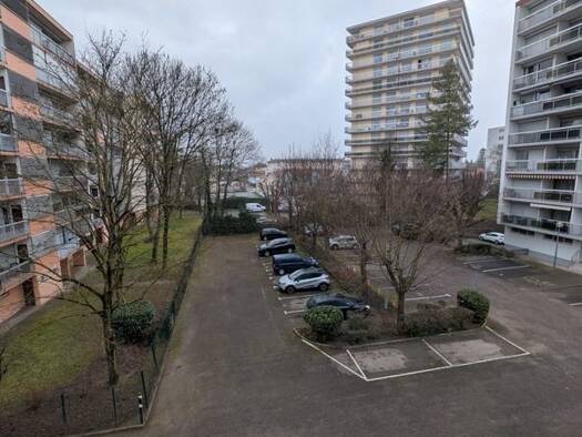 Appartement à vendre 150 000 € 3 pièces 2 chambres 74 m² 3ème étage Centre Est Lingolsheim 67380