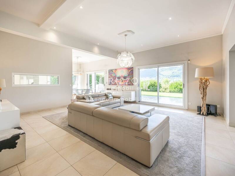 Maison à vendre, 228m², MENTHONNEX EN BORNES