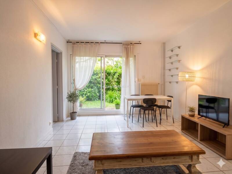 Maison à louer, 39m², COURBEVOIE