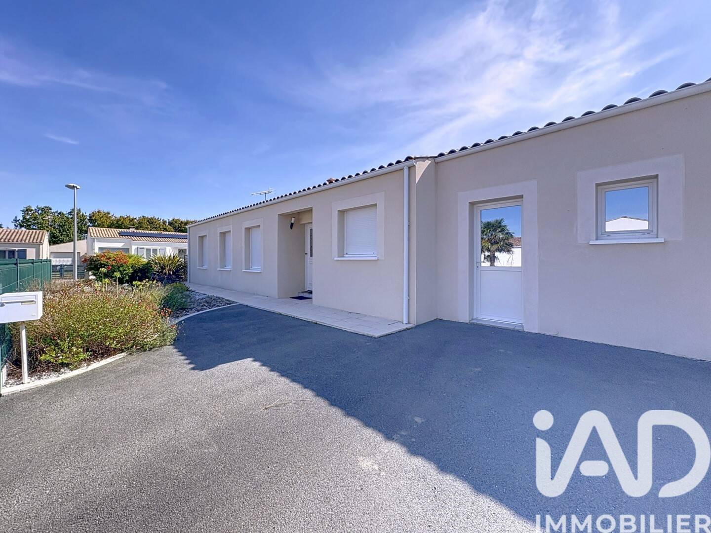 Maison à vendre, 130m², SAINT JEAN DE LIVERSAY