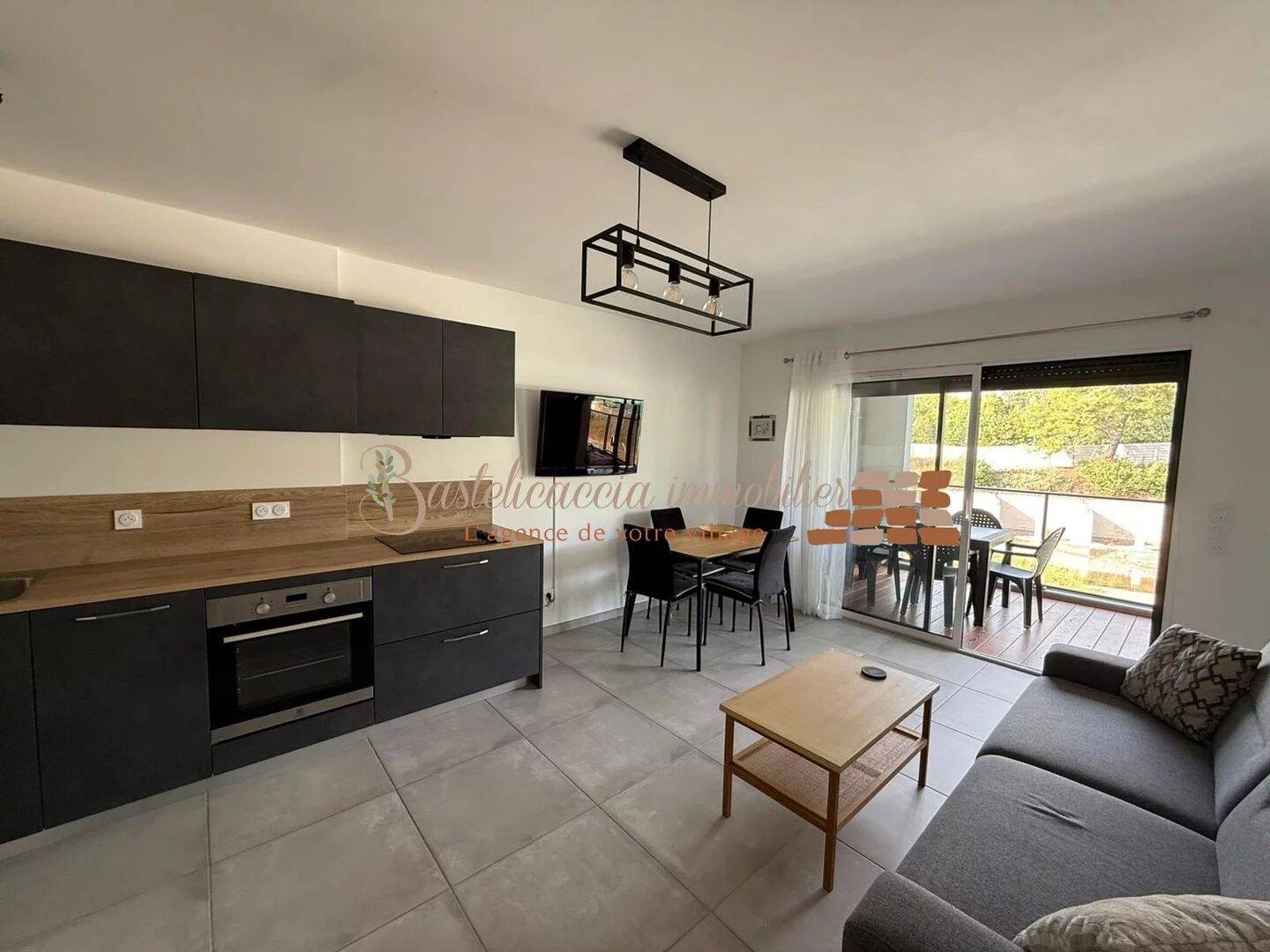 Maison à louer, 40m², AJACCIO