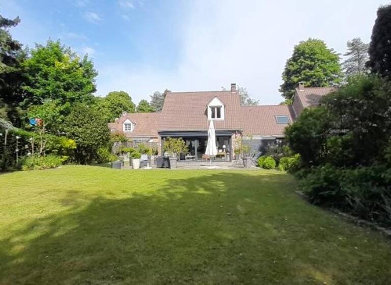 Maison à vendre 559 000 € 5 pièces 4<br/>chambres 115 m²<br/>superficie 785 m²<br/>terrain Bondues 59910