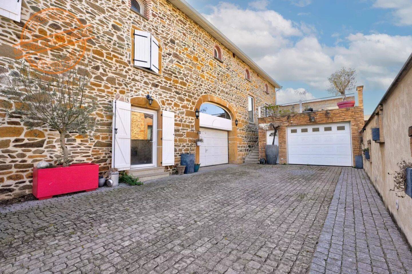 Maison à vendre, 278m², FLEURIEUX SUR L'ARBRESLE