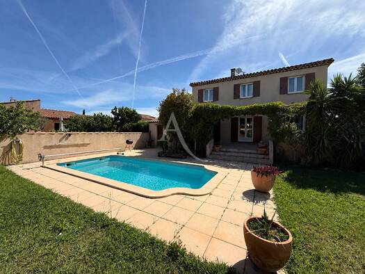Maison à vendre 421 000 € 4 pièces 3 chambres 104 m² 561 m² de terrain ZI Le Tubé-La Bayanne Istres 13800