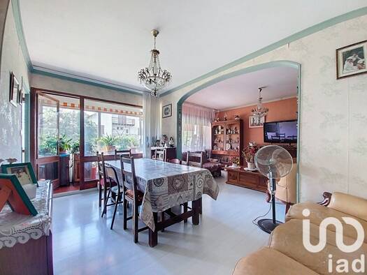 Appartement à vendre 235 000 € 3 pièces 2 chambres 70 m² Étage 1/4 Sud La Roche-sur-Foron 74800