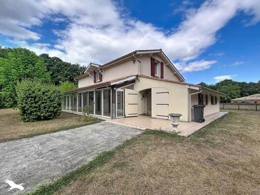 Maison à vendre 493 500 € 6 pièces 4 chambres 127 m² 3 893 m² de terrain Nord des Jalles Le Taillan-Médoc 33320