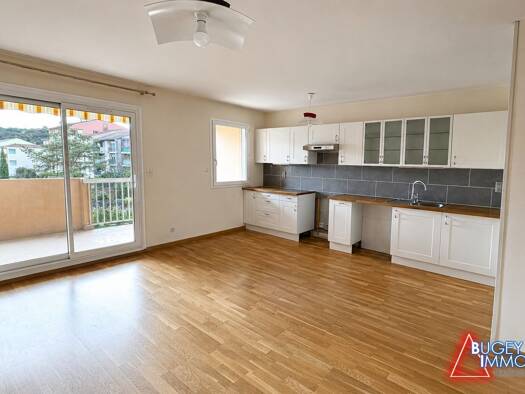 Appartement à vendre 150 000 € 4 pièces 3 chambres 75,09 m² Étage 2/3 Ambérieu-en-Bugey 01500