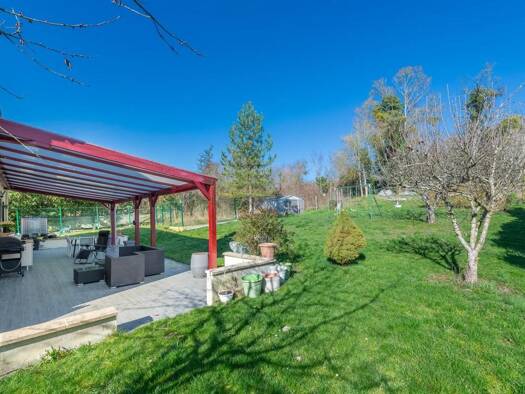 Maison de ville à vendre 274 000 € 7 pièces 109 m² 1 033 m² de terrain Jouy-sur-Morin 77320