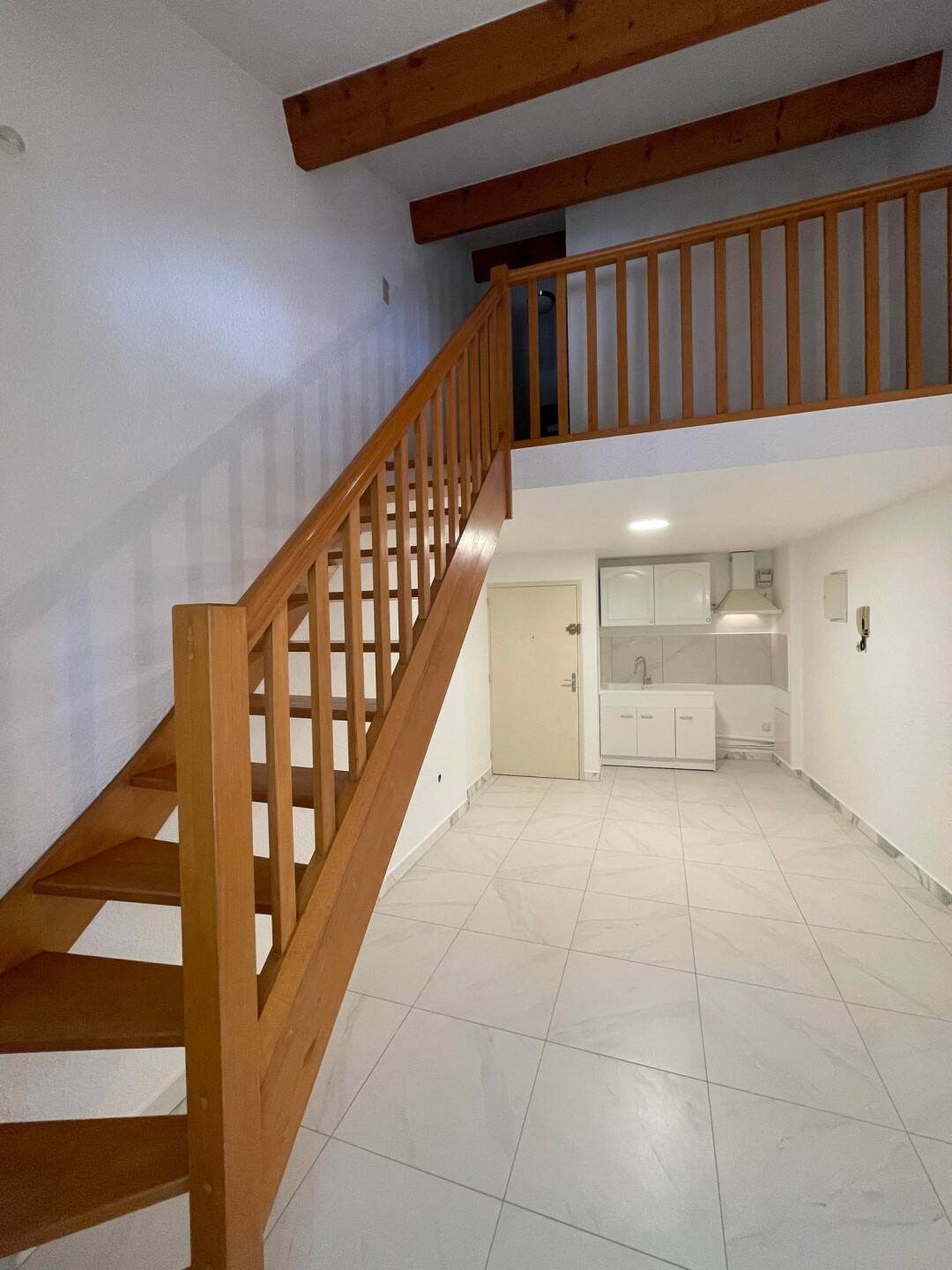 Maison à louer, 50m², LA BAUME DE TRANSIT