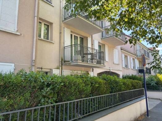 Appartement à vendre 227 000 € 2 pièces 1 chambre 42 m² RDC/3 Vieux Pays Arnouville 95400