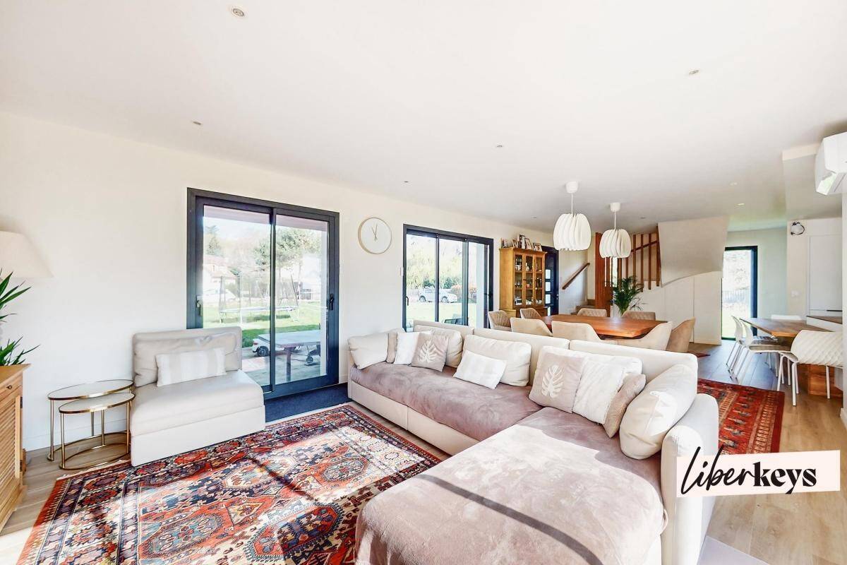 Maison à vendre, 335m², SAINT LEGER EN YVELINES