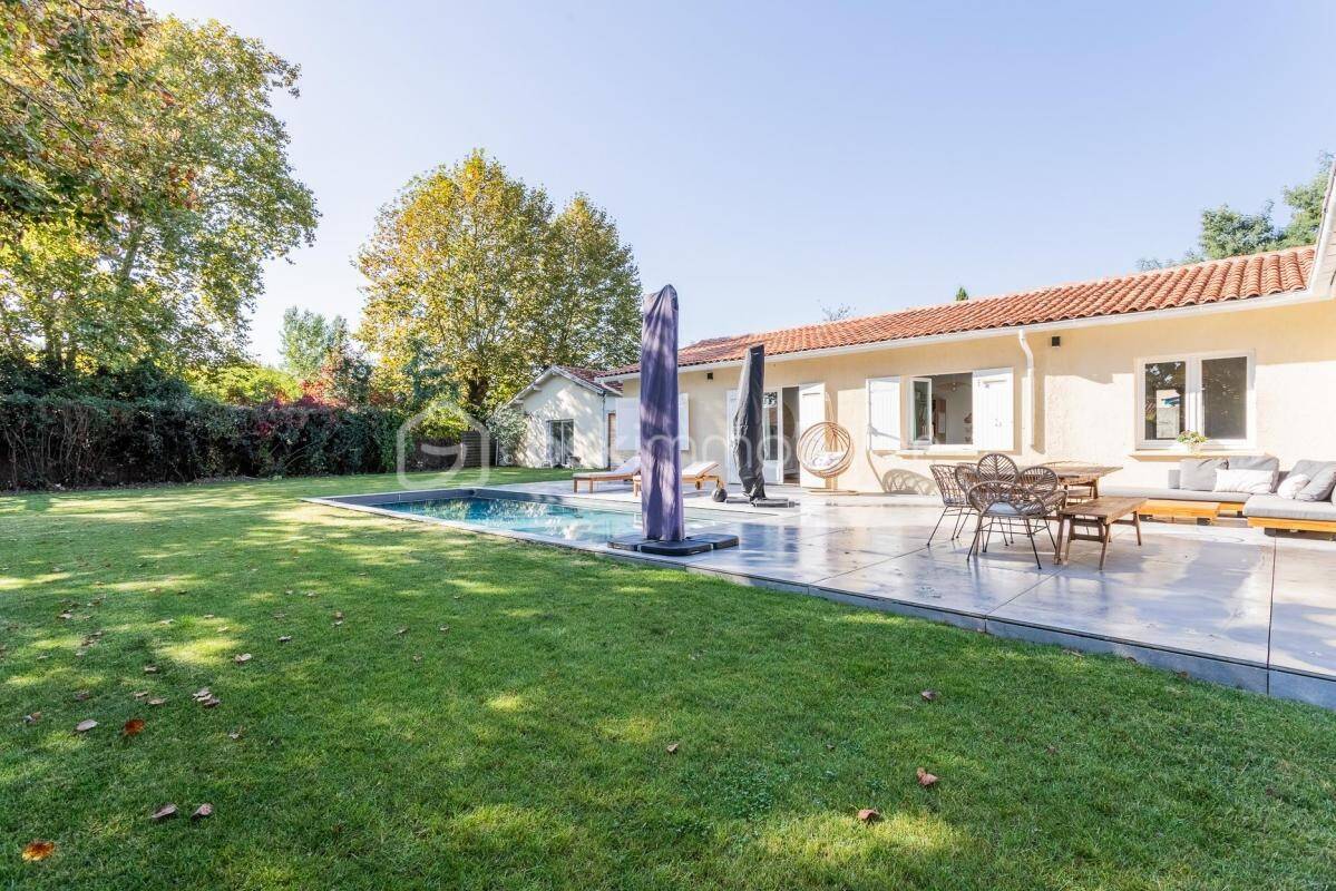 Maison à vendre, 215m², MERIGNAC