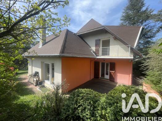 Maison à vendre 495 000 € 6 pièces 4 chambres 160 m² 1 400 m² de terrain Ouest Saint-Priest-en-Jarez 42270