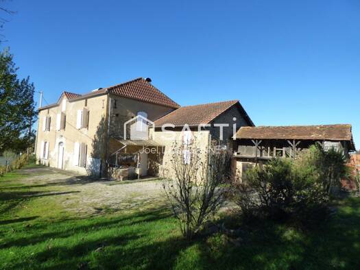 Maison à vendre 169 000 € 6 pièces 4 chambres 200 m² 1 290 m² de terrain Soublecause 65700