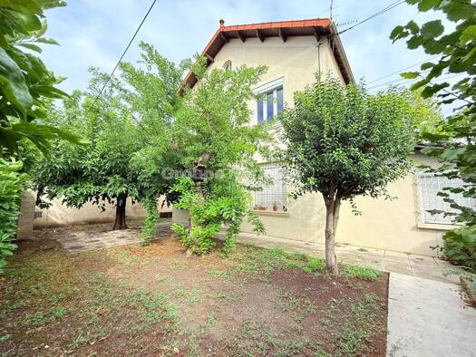 Maison à louer 1 167 € 4 pièces 3 chambres 103 m² 150 m² de terrain Centre Monteux 84170