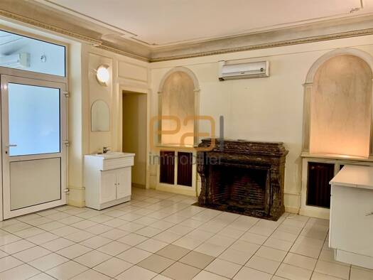 Appartement à vendre 153 000 € 4 pièces 3 chambres 73 m² RDC Hôpital-Chasse Royale-Le Pré Le Mans 72000