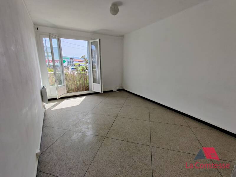 Maison à louer, 30m², MARSEILLE 10E