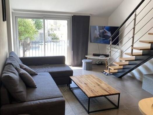 Appartement à louer 700 € 2 pièces 1 chambre 49 m² Arzon 56640