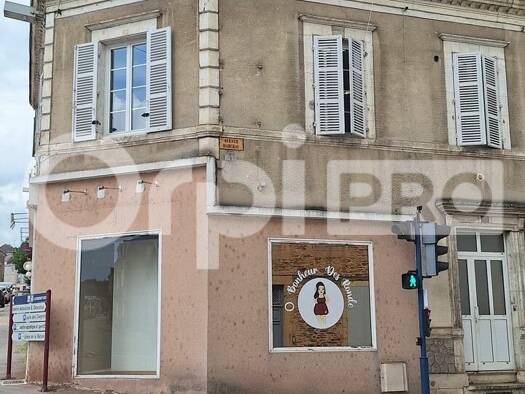 Local commercial à louer 540 € 42,9 m² de surface de vente Saint Yrieix la Perche 87500