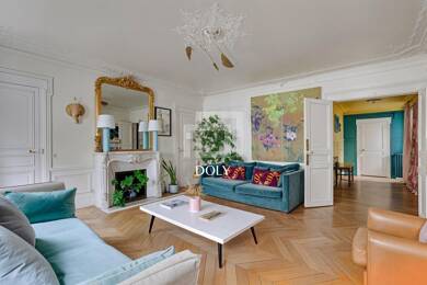 Appartement à vendre 2 300 000 € 5 pièces 3 chambres 131 m² Étage 3/6 Invalides Paris 7ème 75007