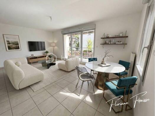 Appartement à vendre 265 000 € 4 pièces 3 chambres 84 m² Étage 1/4 Bealieres Meylan 38240