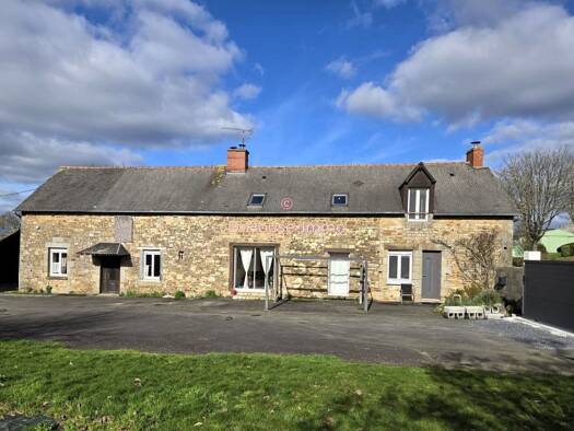 Maison à vendre 332 800 € 6 pièces 4 chambres 200 m² 3 570 m² de terrain Saint-Rémy-du-Plain 35560