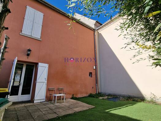 Maison à louer 1 502 € 5 pièces 3 chambres 91 m² 60 m² de terrain Roissy-en-France 95700