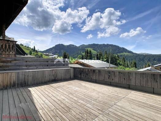Chalet à vendre 590 000 € 5 pièces 3 chambres 134 m² 501 m² de terrain Notre-Dame-de-Bellecombe 73590