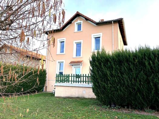 Maison à vendre 189 000 € 7 pièces 6 chambres 170 m² 924 m² de terrain Neulise 42590