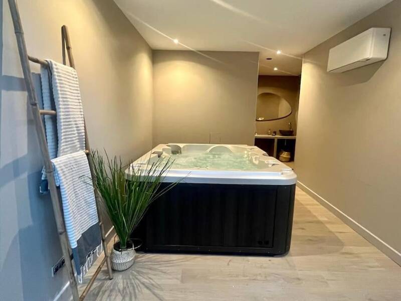 Maison à louer, 350m², SAINT ROMAIN AU MONT D'OR