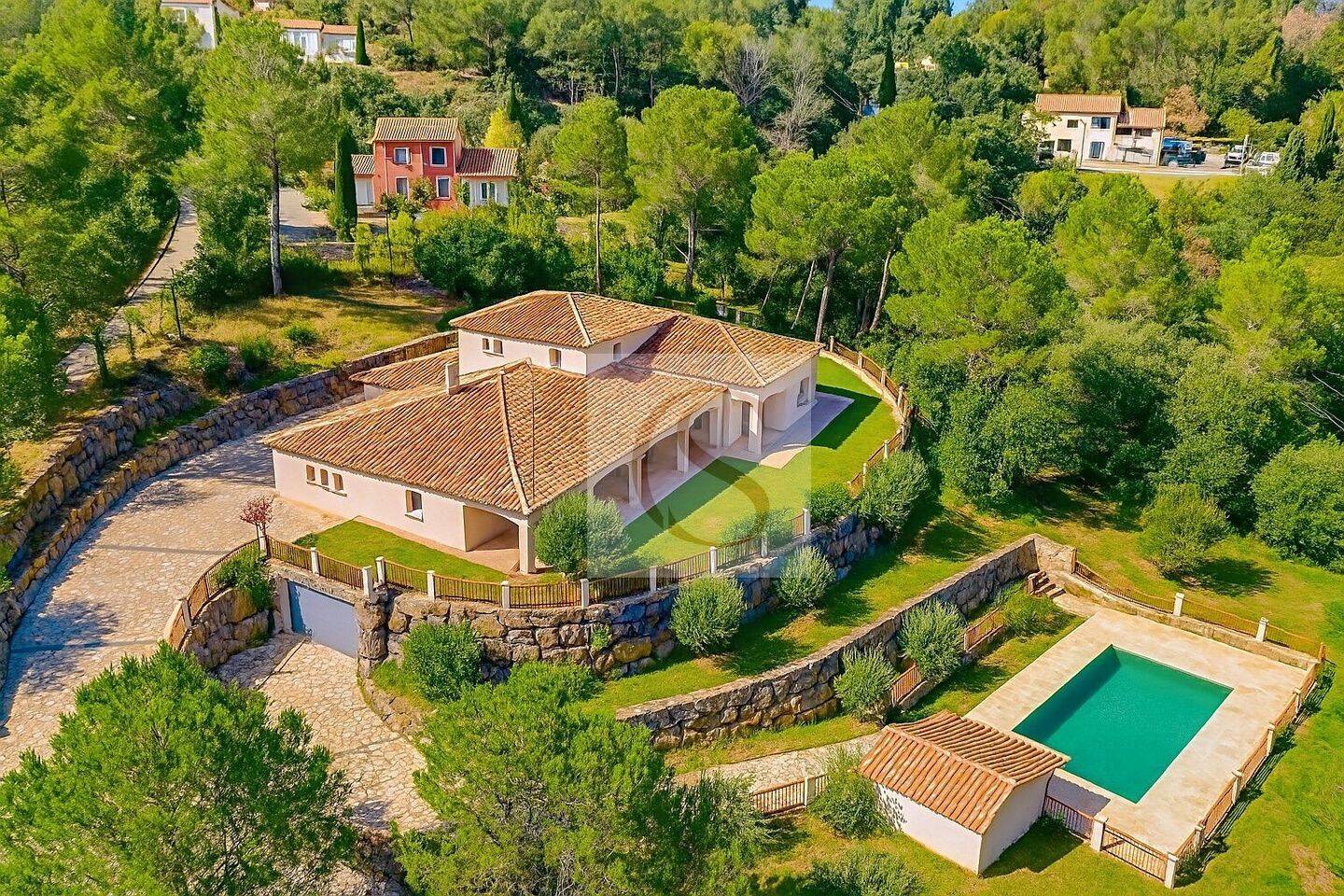 Maison à vendre, 289m², LE THORONET
