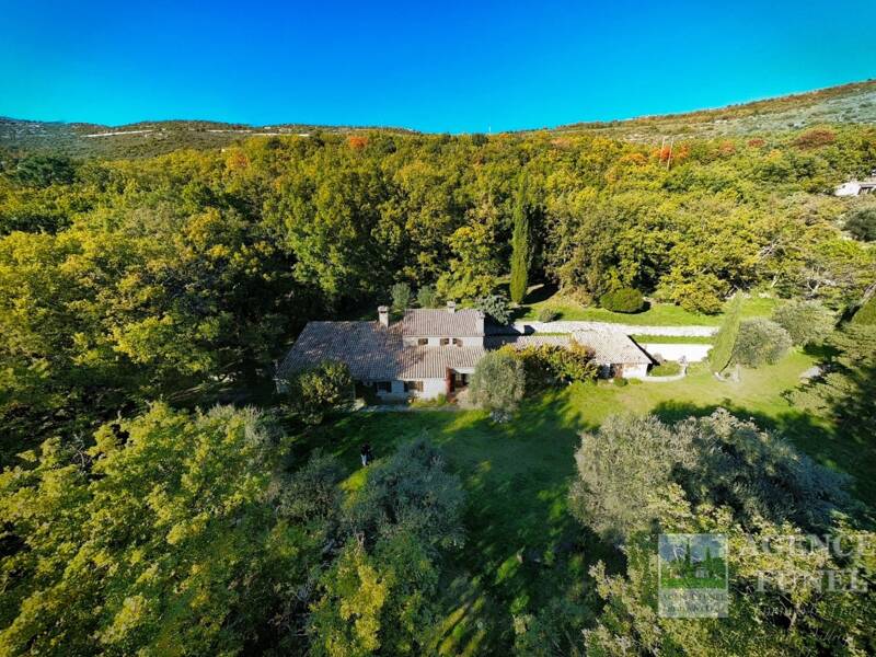 Maison à vendre, 150m², SAINT VALLIER DE THIEY