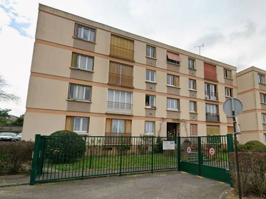 Appartement à louer 1 000 € 3 pièces 2 chambres 68,5 m² Étage 1/4 Coubron 93470