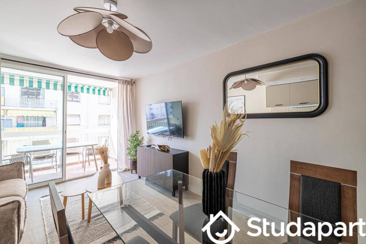 Maison à louer, 30m², ANTIBES