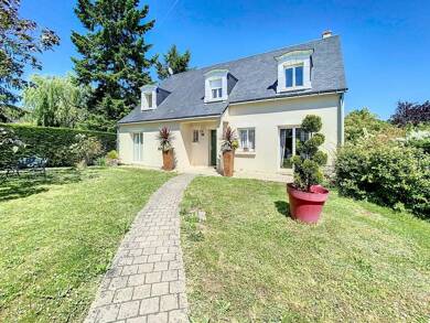 Maison à louer 2 050 € 7 pièces 6 chambres 190,7 m² 1 500 m² de terrain Ouest Saint-Cyr-sur-Loire 37540