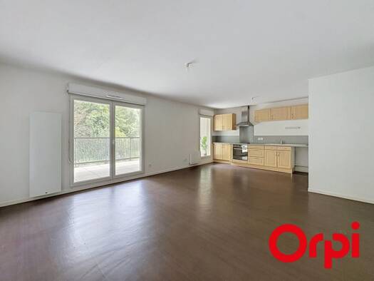 Appartement à vendre 249 000 € 4 pièces 3 chambres 83 m² 1er étage Oiselet la Grive Bourgoin-Jallieu 38300