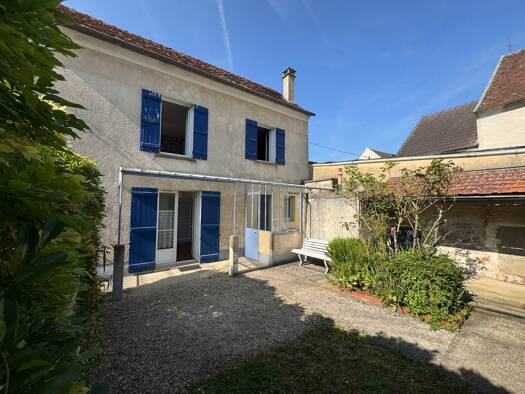 Maison à vendre 240 000 € 3 pièces 2 chambres 65 m² 133 m² de terrain Coutevroult 77580