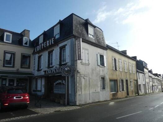 Maison à vendre 208 400 € 17 pièces 10 chambres 297 m² 277 m² de terrain Pleyben 29190