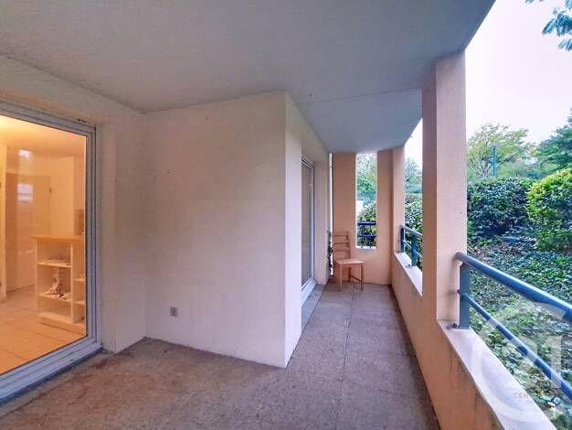 Appartement à vendre 169 000 € 3 pièces 2 chambres 63,1 m² RDC Grigny-sur-Rhône 69520