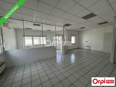 Espace bureau à louer 5 500 € 500 m² de bureaux Valence 26000