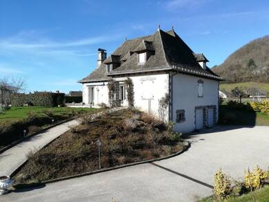 Maison à vendre 463 000 € 6 pièces 5 chambres 210 m² 2 000 m² de terrain Polminhac 15800