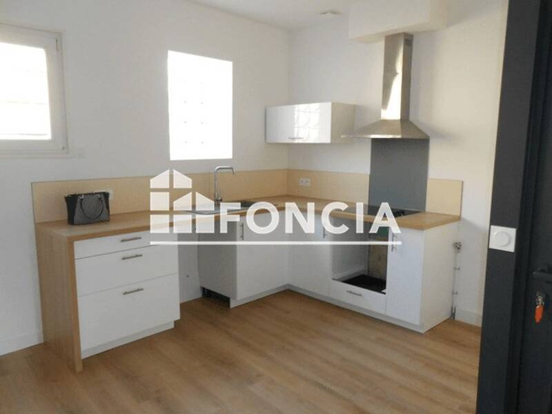 Maison à louer, 103m², BAGNOLS SUR CEZE