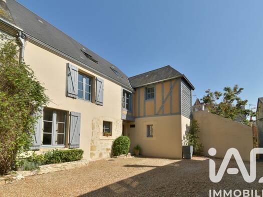 Maison de ville à vendre 449 000 € 7 pièces 3 chambres 189 m² 764 m² de terrain Nord Est La Ferté-Bernard 72400