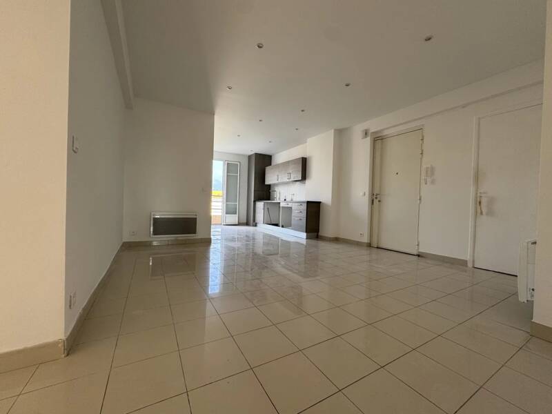 Maison à louer, 76m², NICE