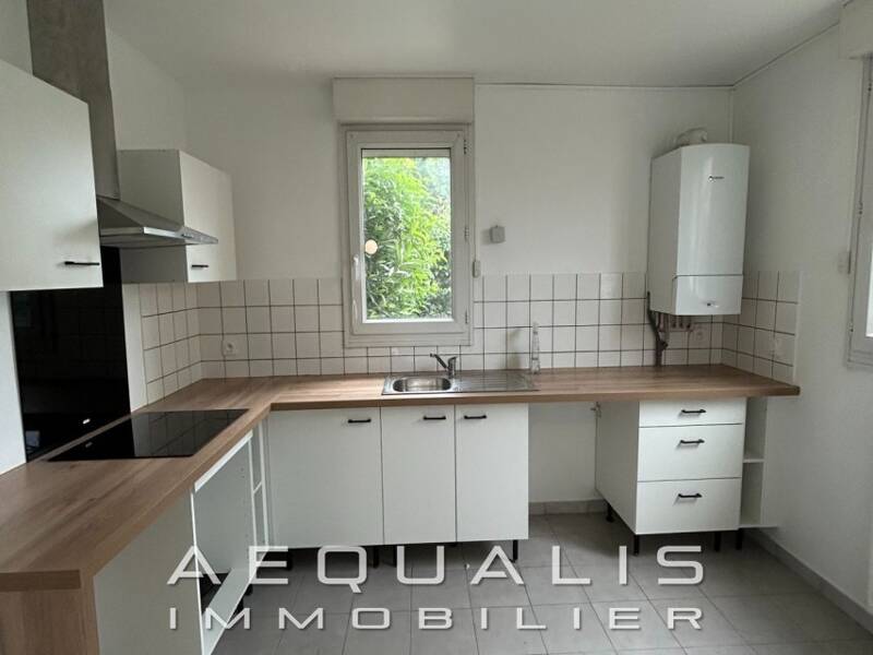 Maison à louer, 81m², SAINT LAURENT DU VAR