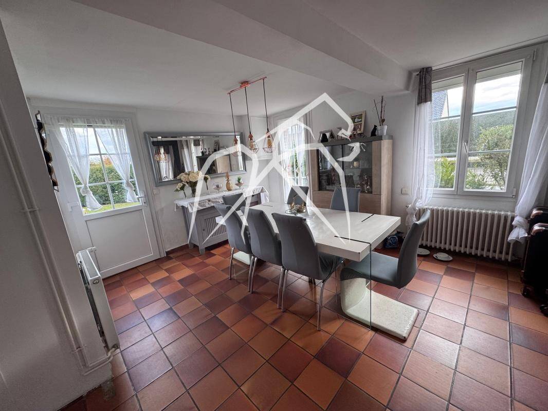 Maison à vendre, 110m², SAINT PIERRE DE VARENGEVILLE