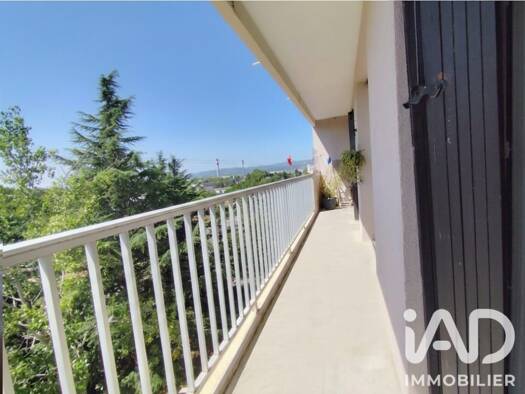 Appartement à vendre 125 000 € 4 pièces 2 chambres 81 m² Étage 6/10 Le Plan Valence 26000